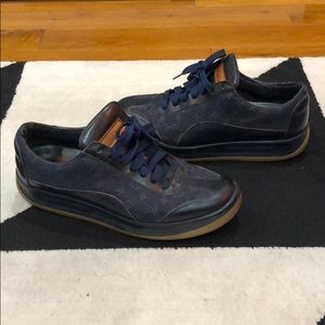 Louis Vuitton Mini Monogram Sneakers